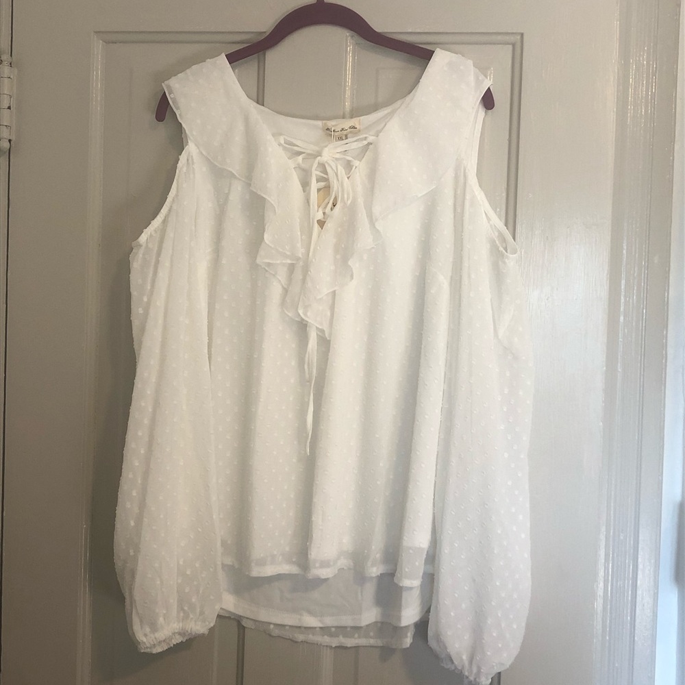 Brand new white “She’s Something Top” from Southern Fried Chick Boutique